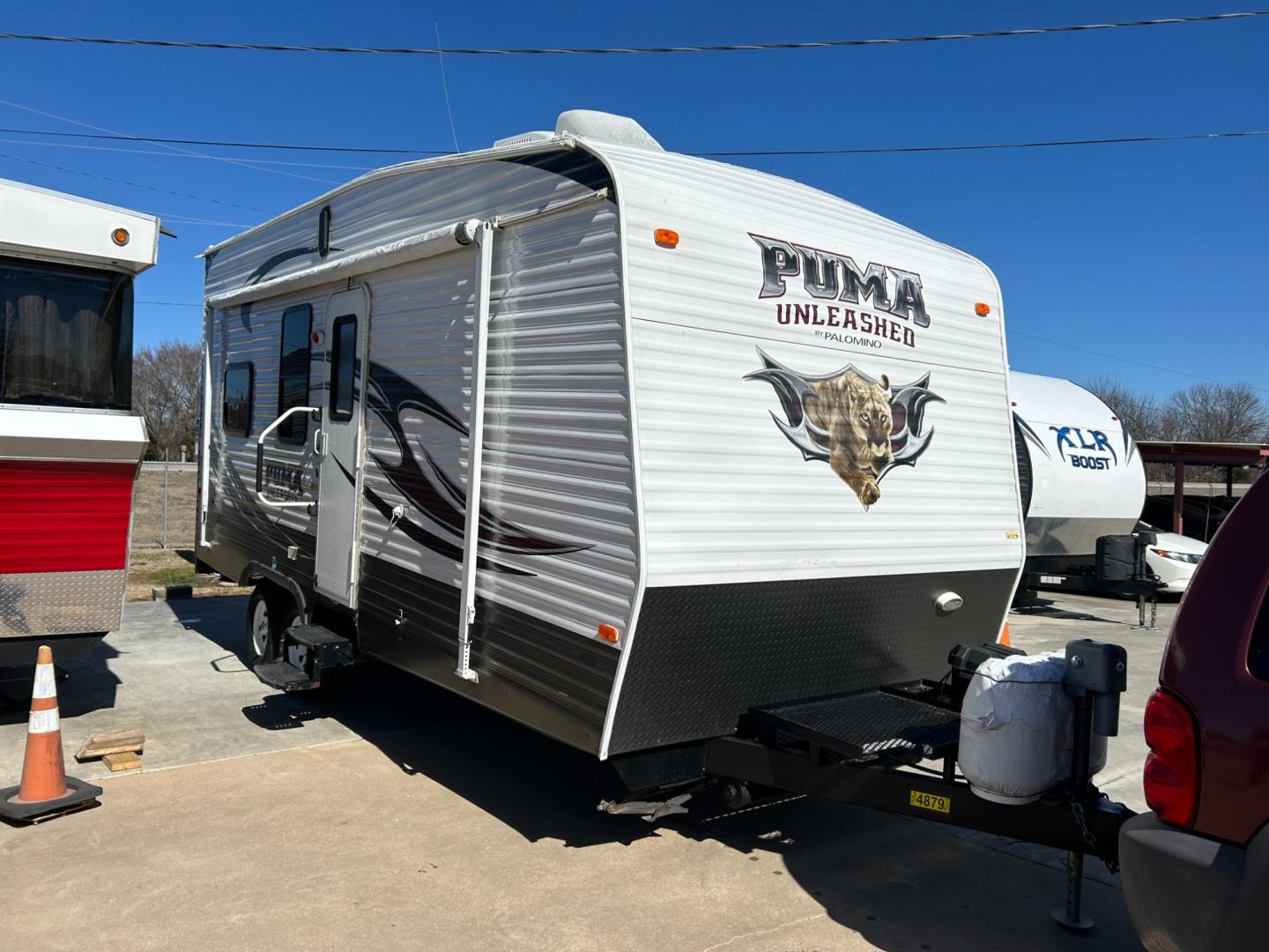 2014 White /TAN Forest River 21TBF (4X4TPTW24EP) , located at 17760 Hwy 62, Morris, OK, 74445, 35.609104, -95.877060 - Photo#0